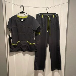 Scrubstar Women's Ash Grey Contrast Scrub Set XS Top Small Bottom